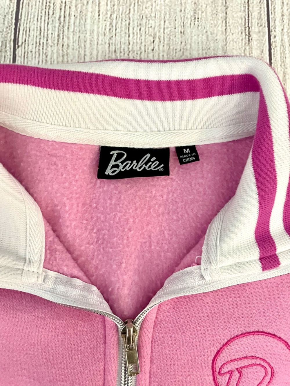 BARBIE Pink Women’s Sweatshirt and Joggers Pants Set 💖🌸💝😎 Size Medium - Picture 6 of 15